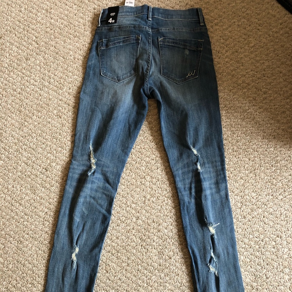 Express Distressed Jeans - Picture 3 of 4